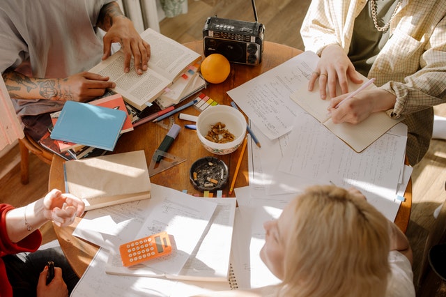 UK Study Visas: Tier 4 vs Graduate Route